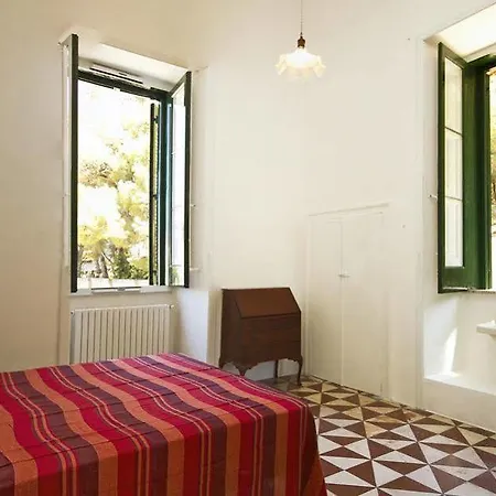 Leone Maggio Apartment *