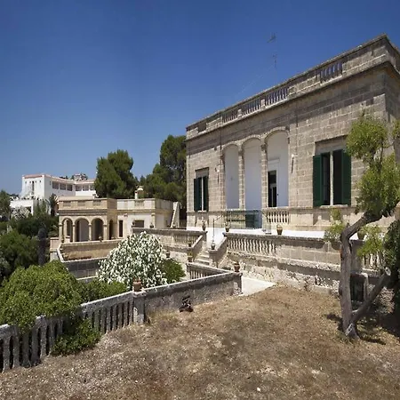 Leone Maggio Apartment