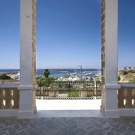 Leone Maggio Apartment Castrignano del Capo